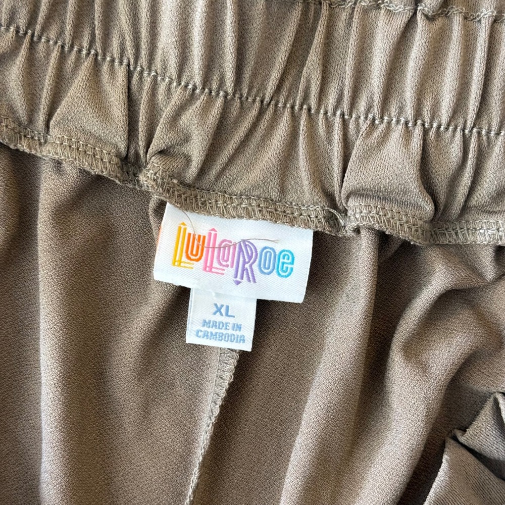LuLaRoe Womens XL Taupe Brown Paperbag Waist Tie Front Shorts NWT - Picture 3 of 10